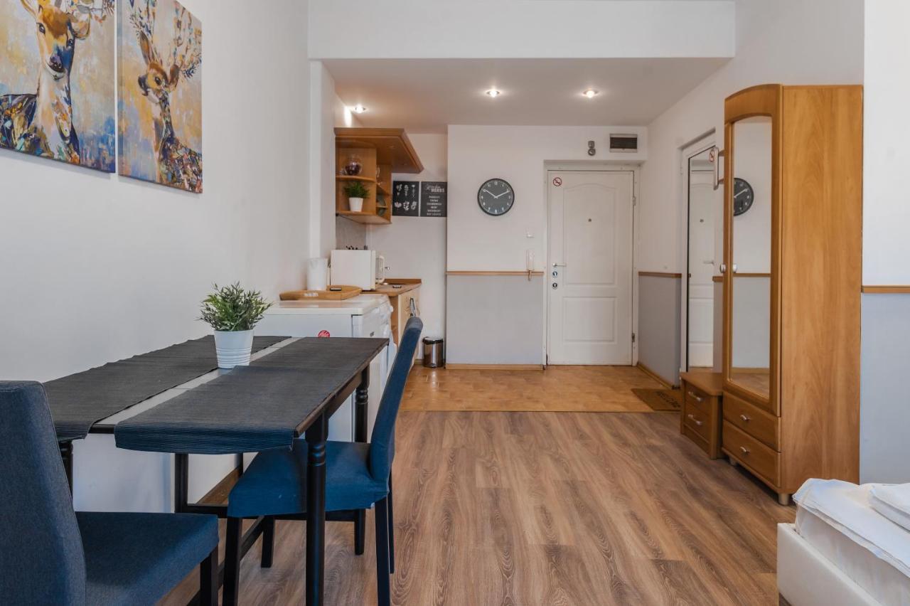 Charming Studio On Vitosha Street By Flat Mаnager โซเฟีย ภายนอก รูปภาพ