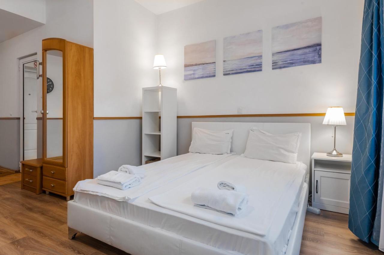 Charming Studio On Vitosha Street By Flat Mаnager โซเฟีย ภายนอก รูปภาพ