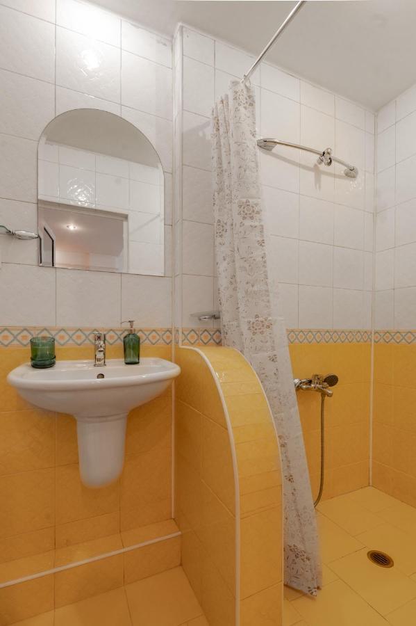 Charming Studio On Vitosha Street By Flat Mаnager โซเฟีย ภายนอก รูปภาพ