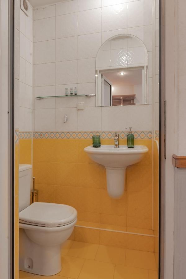 Charming Studio On Vitosha Street By Flat Mаnager โซเฟีย ภายนอก รูปภาพ